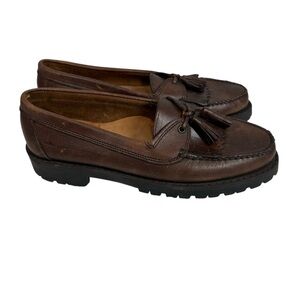 G.H. BASS CO. Men’s 9 Brown Leather Loafer with Tassel Rubber Lug Sole